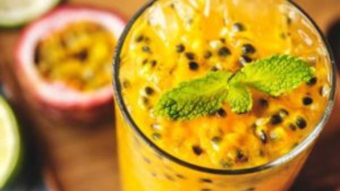 De-bloating Papaya smoothie-Yummy Breakfast Smoothies