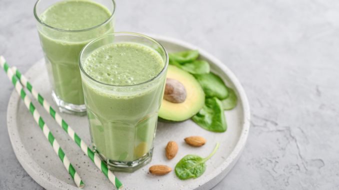 avocado kale spinach smoothie