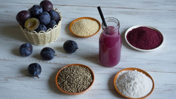 Quinoa-Plum Kefir Shake