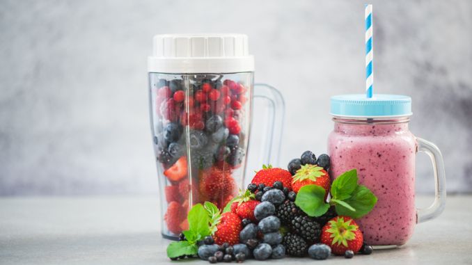 Blender-ready-for-making-berry-smoothie-2