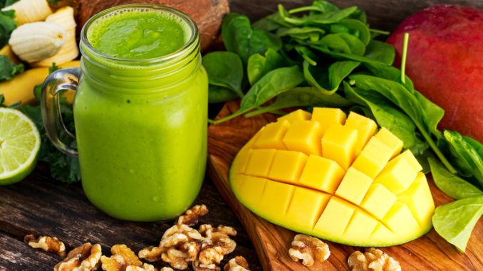 Weight Loss Green Smoothies: Caramel-Like Peach Mango Smoothie