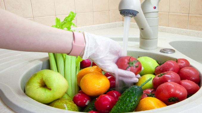 Washing fruits