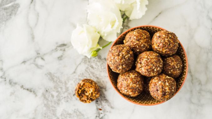 Almond Date Balls- Mediterranean Diet Desserts