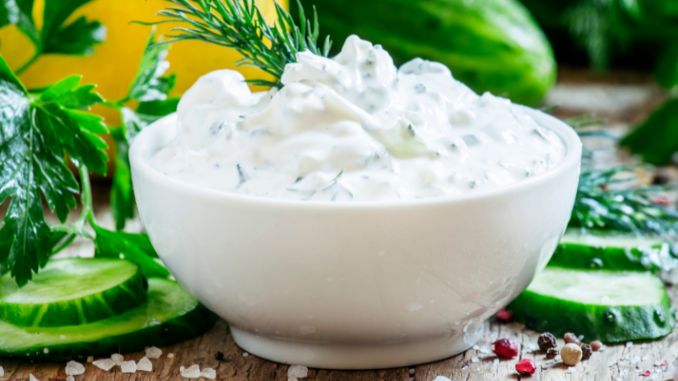 greek-yogurt-sauce