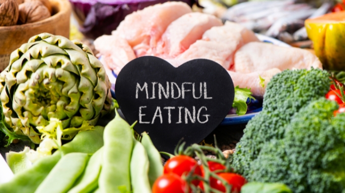 Mindful Eating Techniques - How to Get Back on Track on Diet After Binge