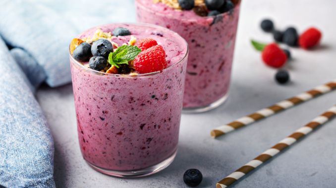 Berry Greek Yogurt Smoothie - recovery drink recipe